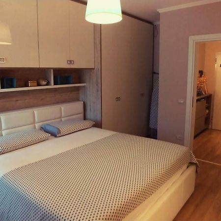West Beach Apartment Дуррес Екстер'єр фото
