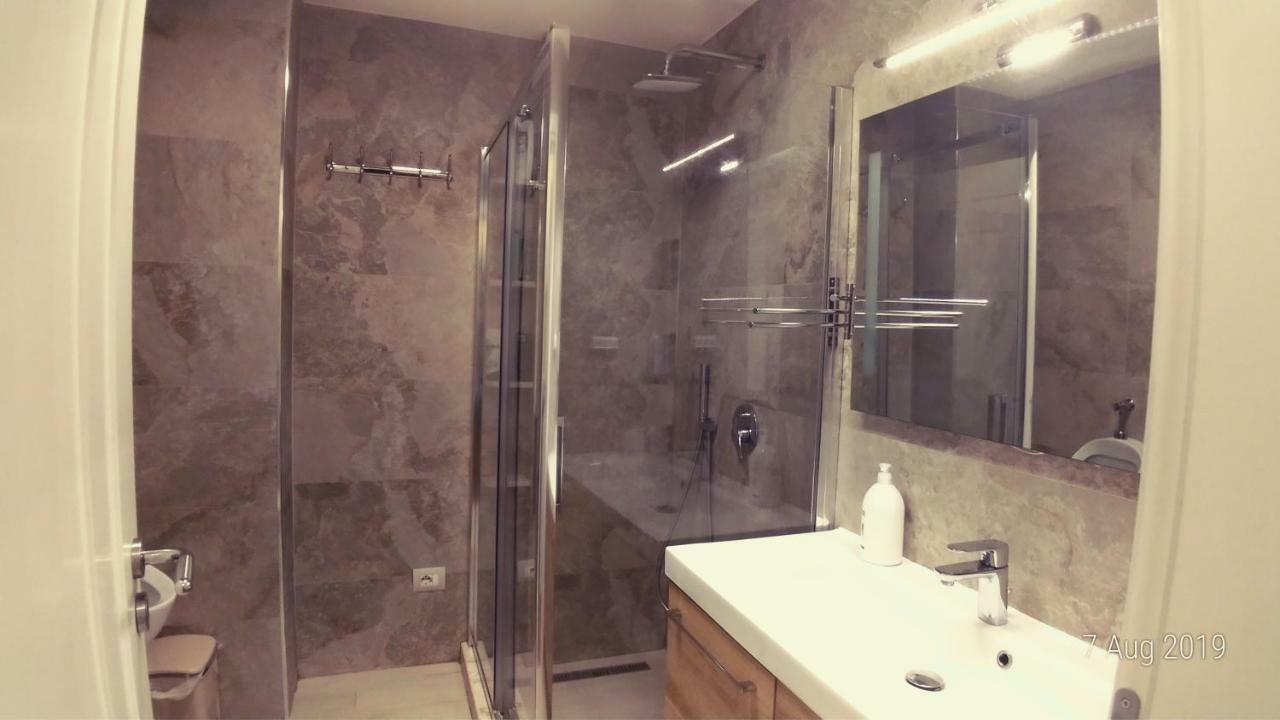 West Beach Apartment Дуррес Екстер'єр фото
